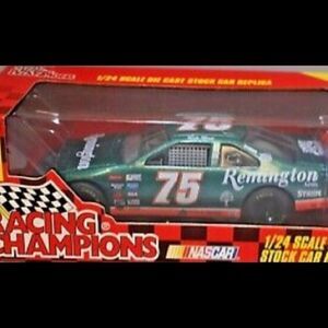 1997 Racing Champions #75 Remington car NIB